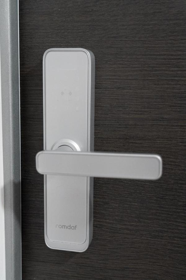 Citadela North 1Br Apartment W Security And Self Check In Bukarest Exteriör bild